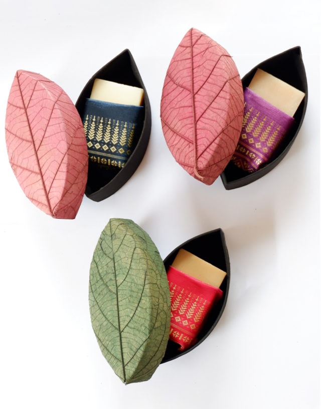Earthbound Herbal Natural Soap & Teak Leaf Box Set